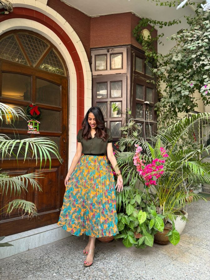 Goddess Pleated Skirt (Free Size)- Yellow