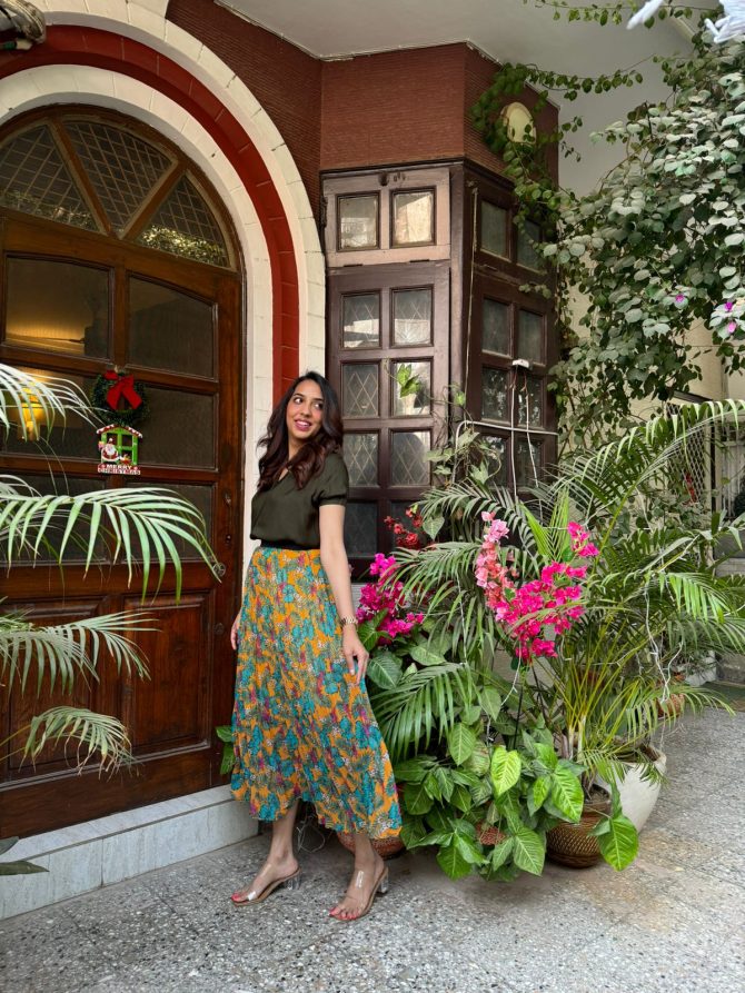 Goddess Pleated Skirt (Free Size)- Yellow