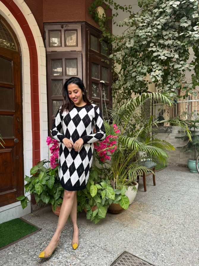 Diamond Sweater Dress (Free Size)