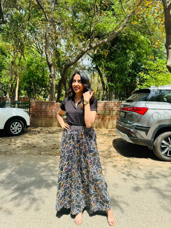 Blossoming Top - Black