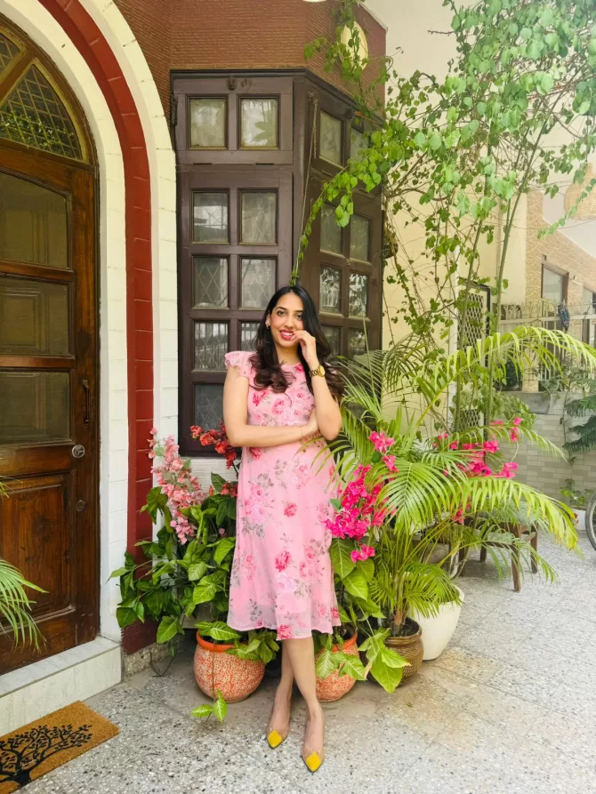 Delicate Daisy Dress- Pink