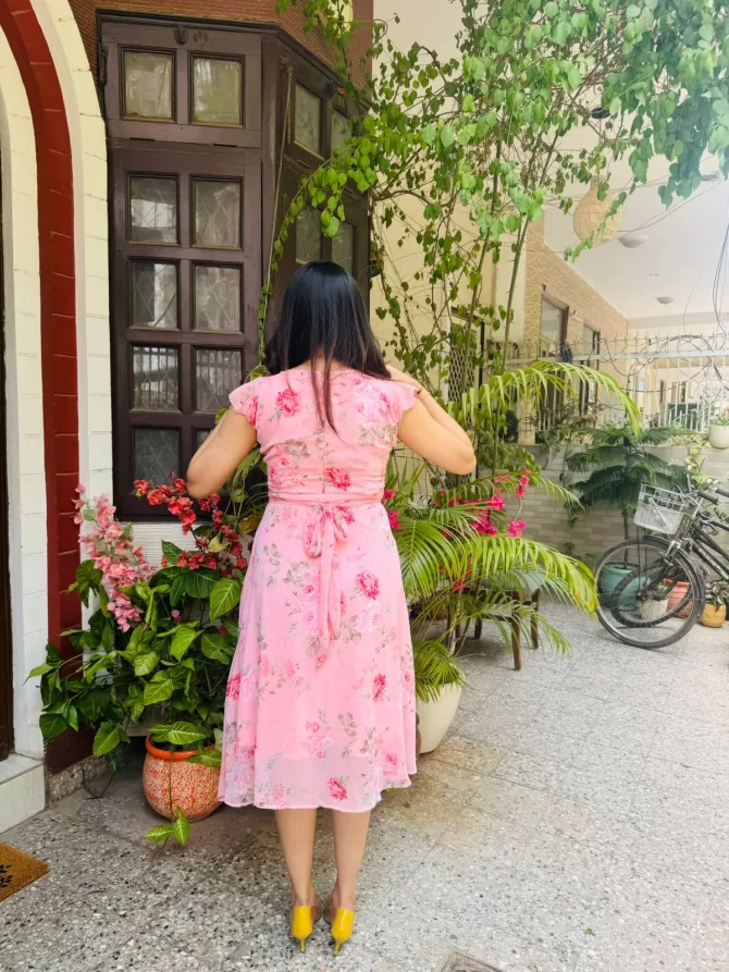 Delicate Daisy Dress- Pink