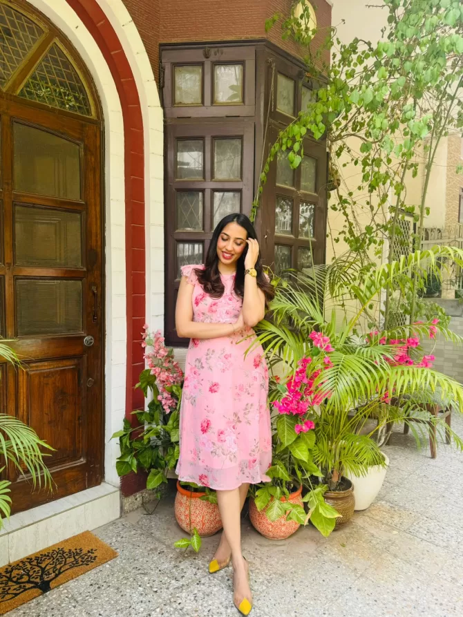 Delicate Daisy Dress- Pink
