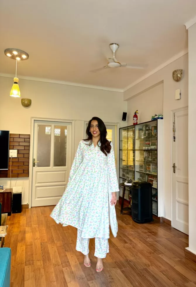 Titli Alia Cut Set ( Premium Fabric)