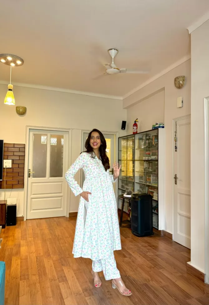 Titli Alia Cut Set ( Premium Fabric)