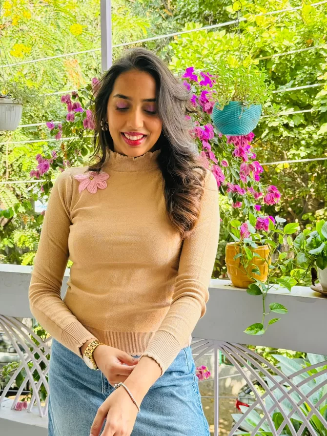 Flower Power Sweater (Free Size) - Cream