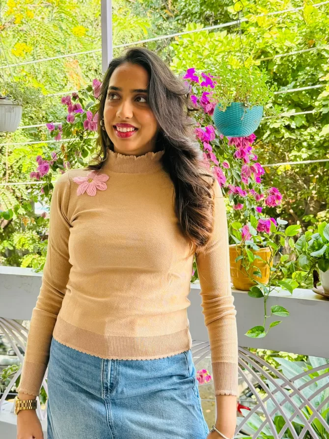 Flower Power Sweater (Free Size) - Cream