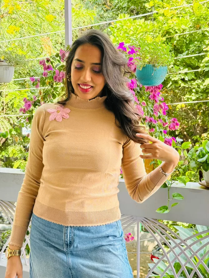 Flower Power Sweater (Free Size) - Cream