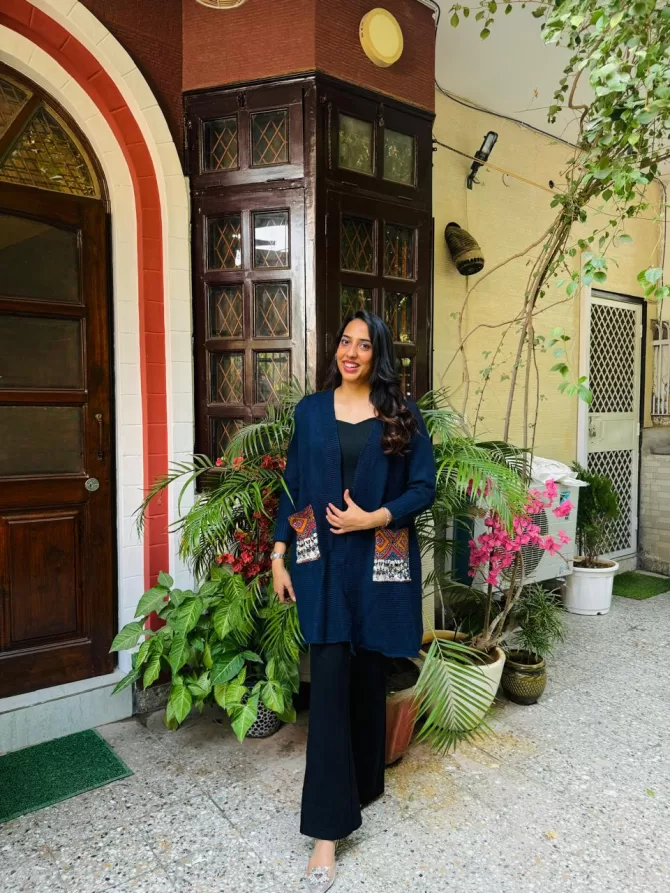 Printed Pocket Shrug (Free Size)
