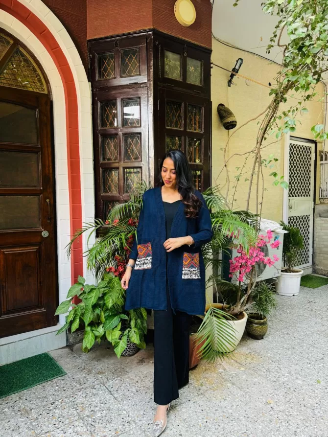 Printed Pocket Shrug (Free Size)