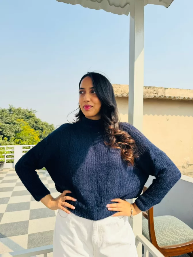 Blue Fuzzy Turtleneck (Free Size)