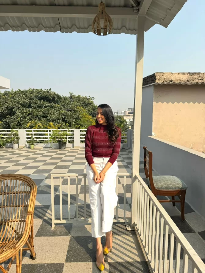 Solid Shimmer Sweater (Free Size)- Wine