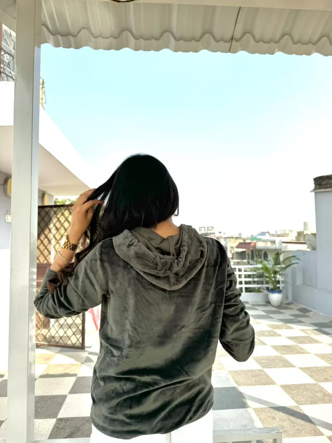 Rich Velvet Hoodie - Olive