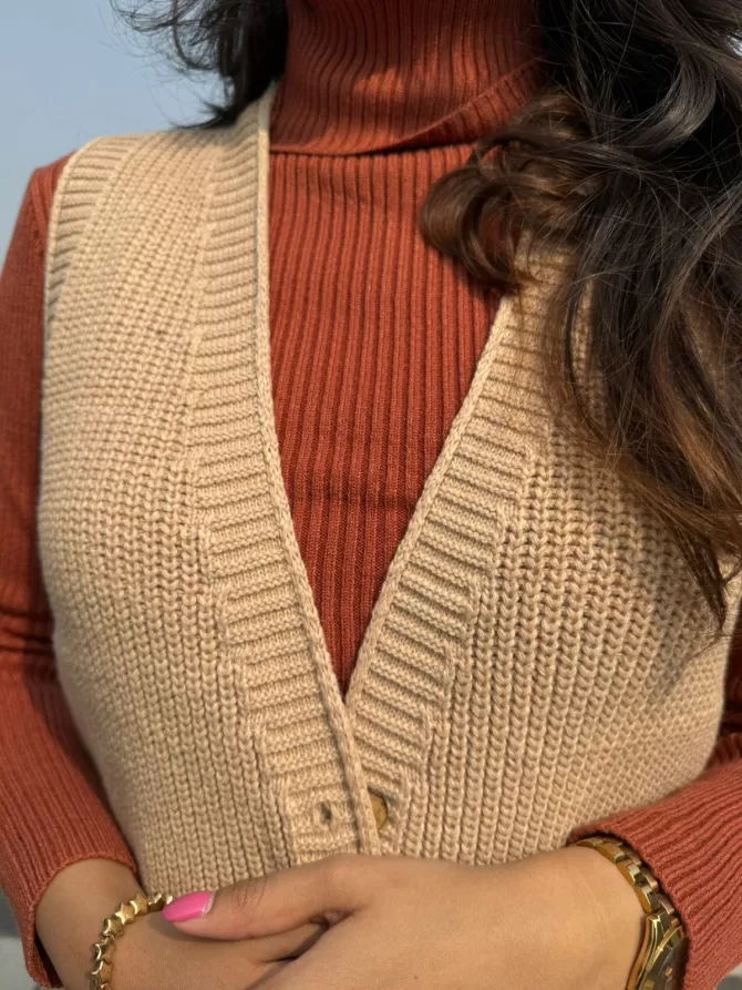 Cream Woollen Shrug (Free Size)
