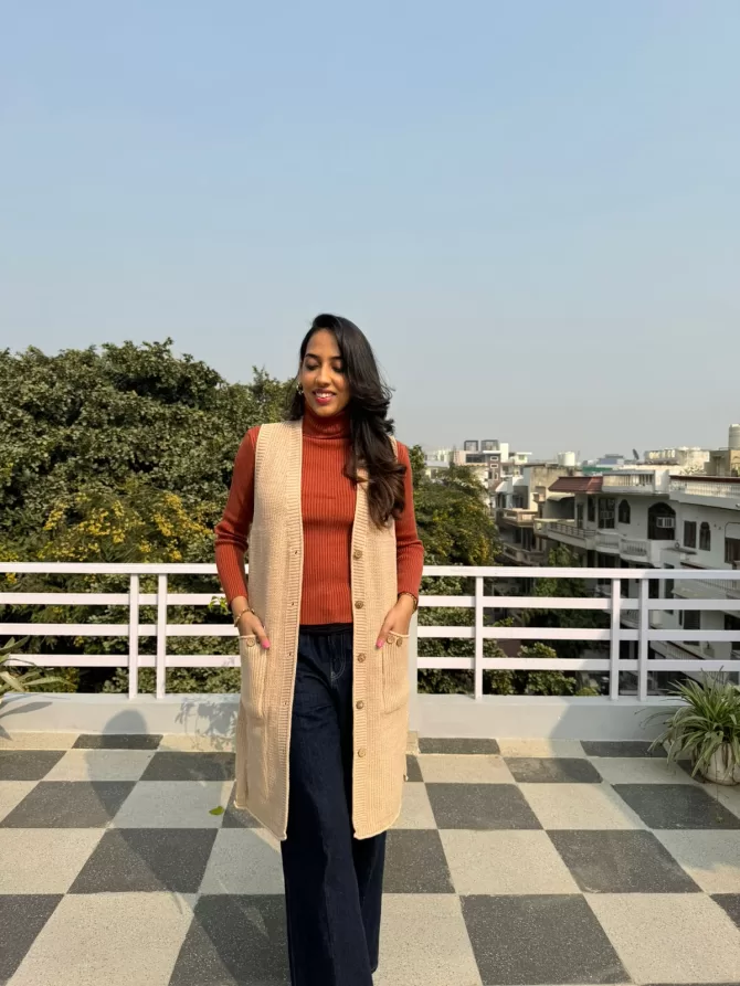 Cream Woollen Shrug (Free Size)