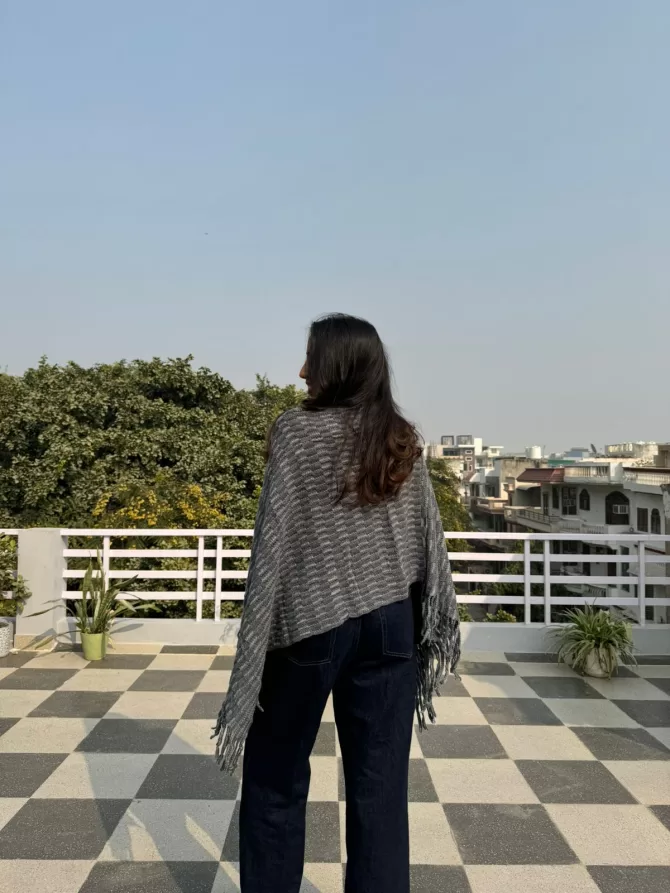 Warm Woollen Poncho - Grey (Free Size)