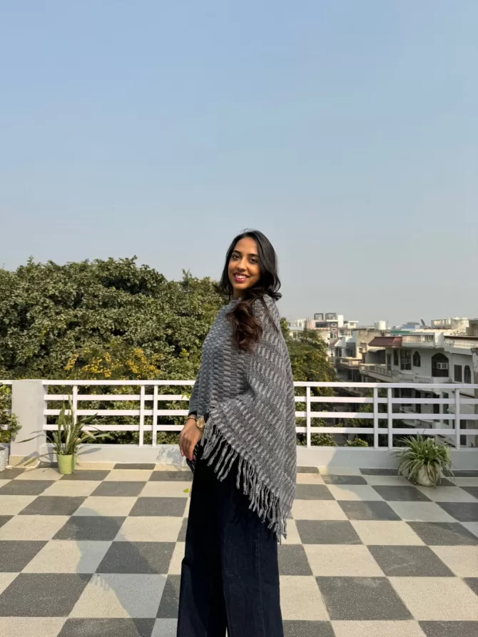 Warm Woollen Poncho - Grey (Free Size)