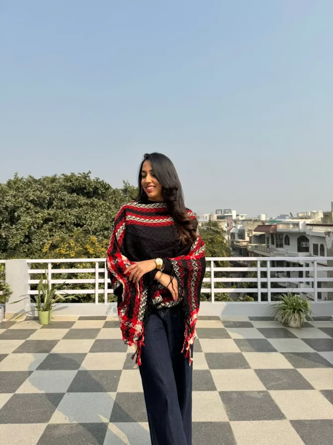 Tassels Woollen Poncho - Black (Free Size)