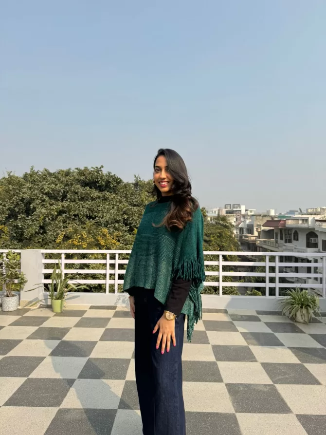 Ombre Woollen Poncho - Green (Free Size)