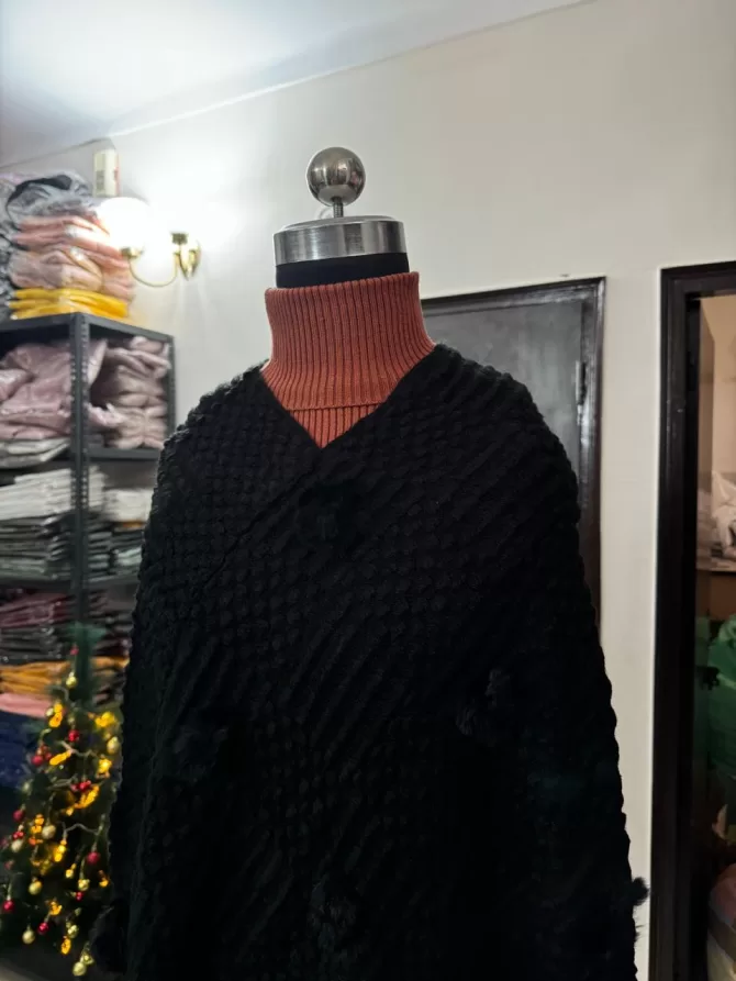 3D Woollen Poncho - Black (Free Size)