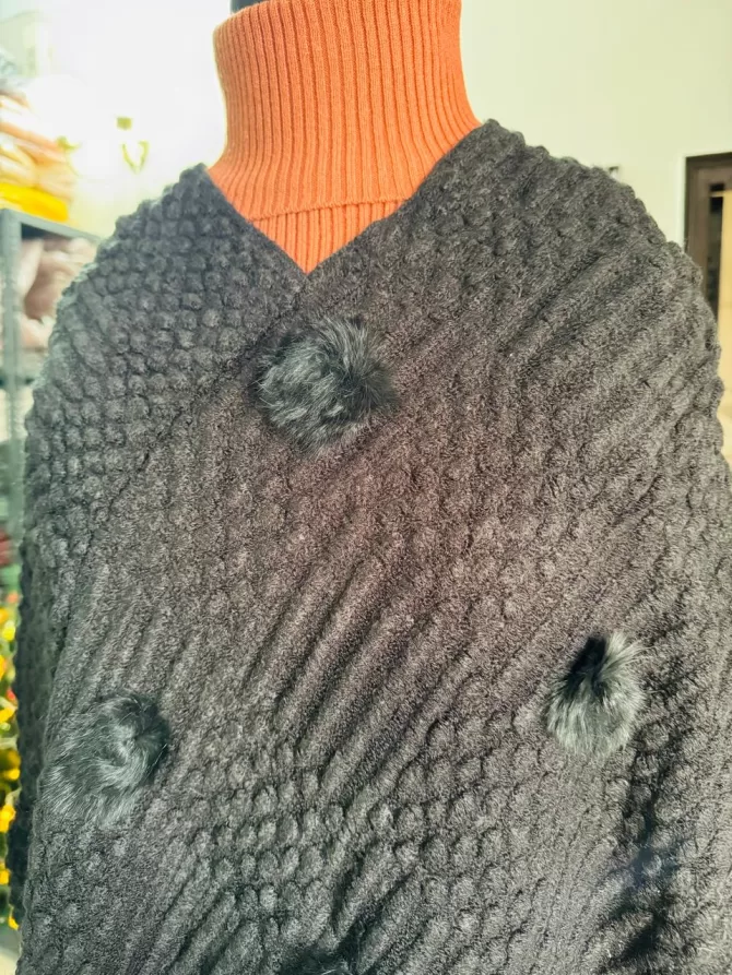 3D Woollen Poncho - Black (Free Size)