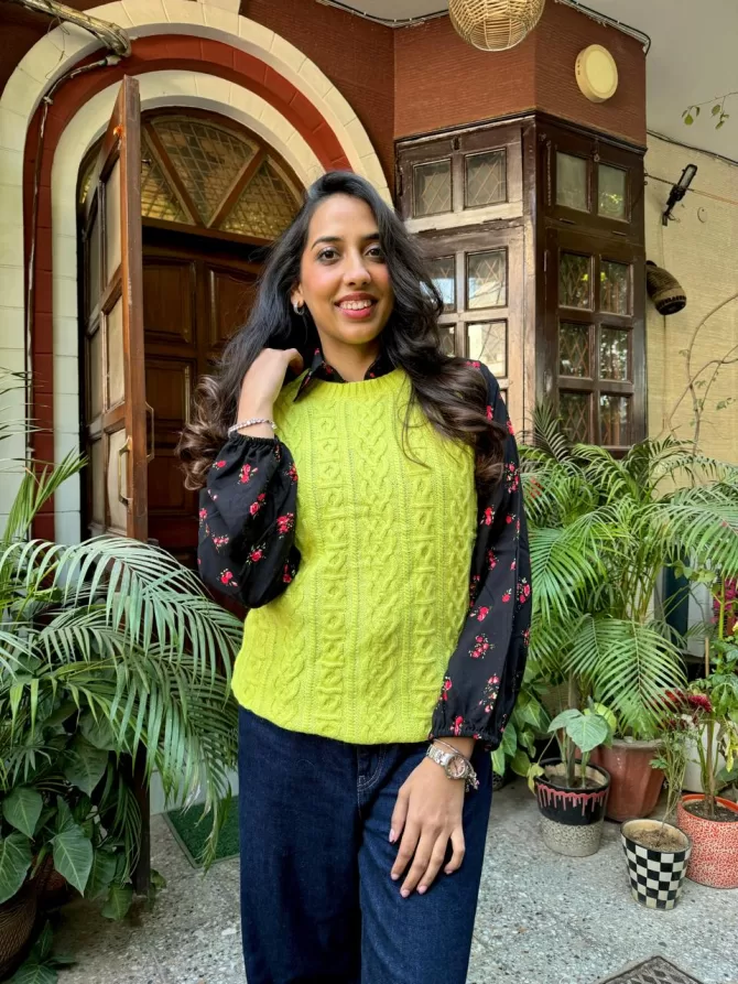 Sleeveless Cable Knit Jumper (Free Size) - Neon