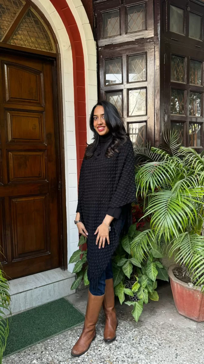 Tassels Woollen Poncho - Black (Free Size)