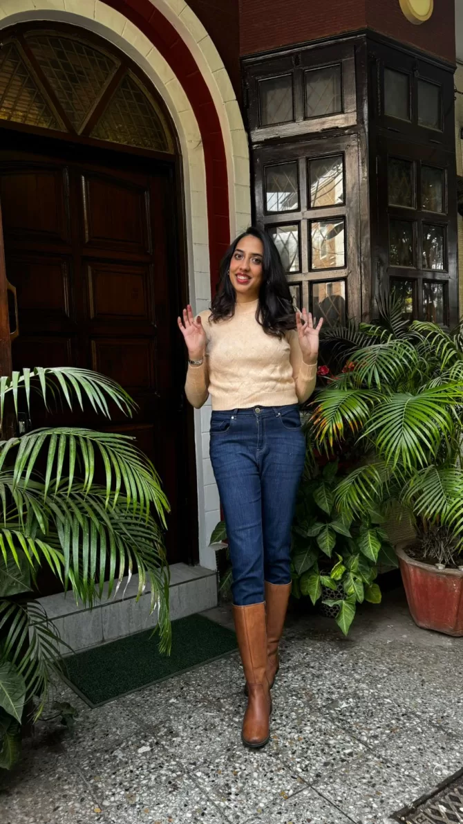 Solid Cream Sweater (Free Size)