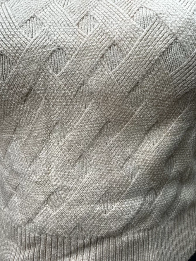 Solid Cream Sweater (Free Size)