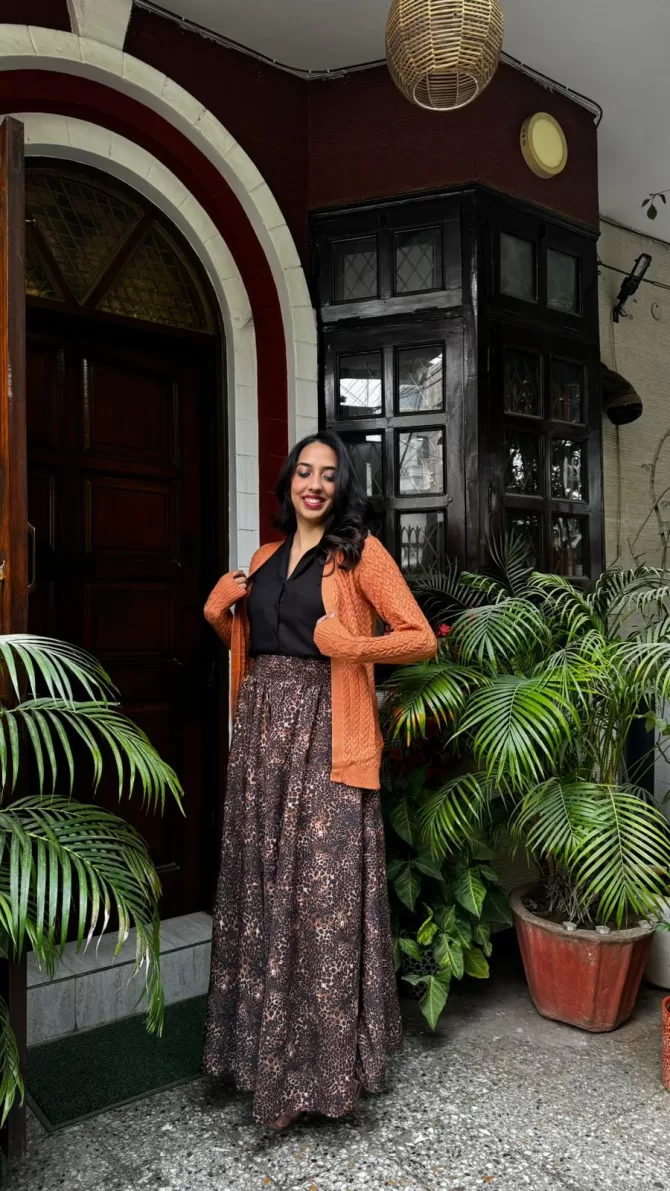 Brown Knit Cardigan (Free Size)