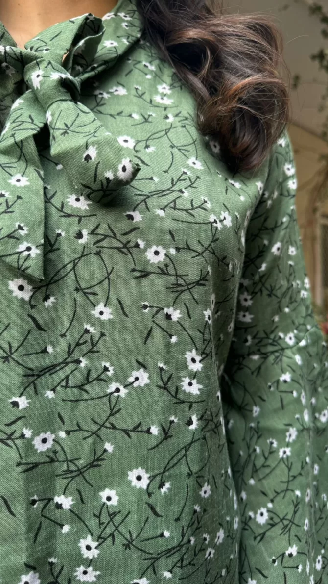 Bell Sleeved Top - Green