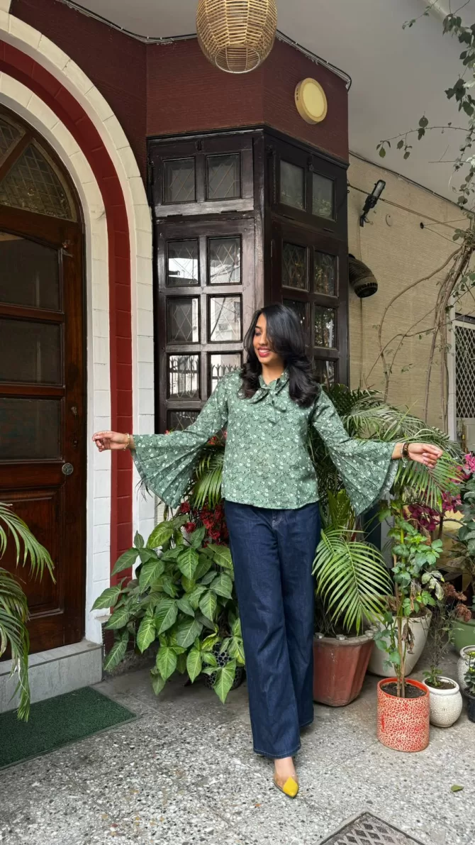 Bell Sleeved Top - Green