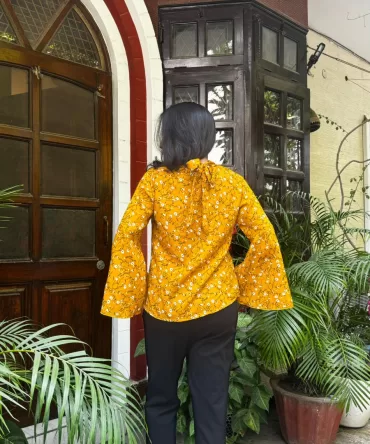 Bell Sleeved Top – Yellow