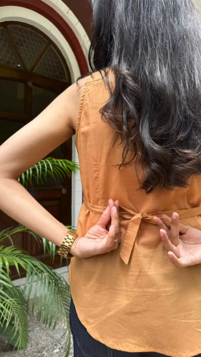 Chic Cotton Waistcoat - Beige