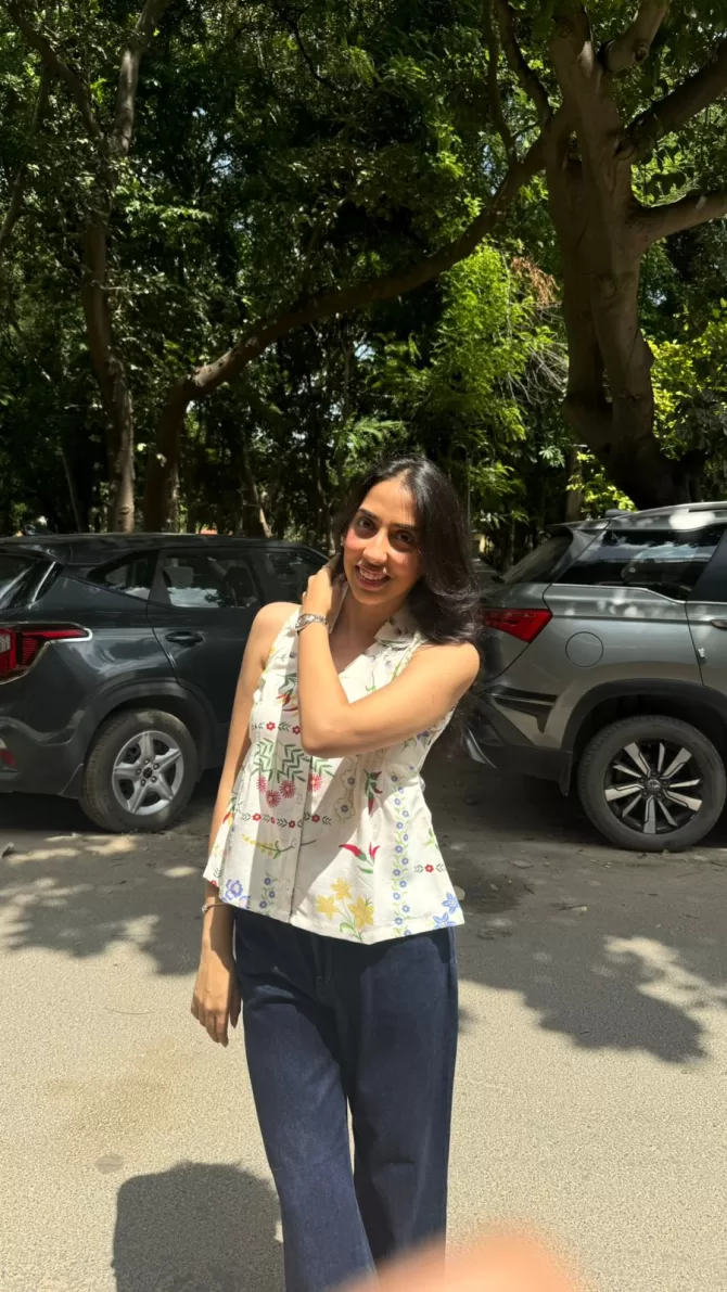 Wild Flower Cotton Shirt (Sleeveless) - White (Premium Collection)